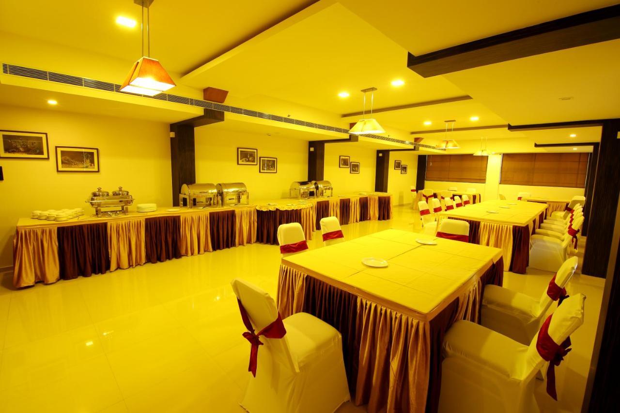 Hotel Hillway Park 科兰 外观 照片