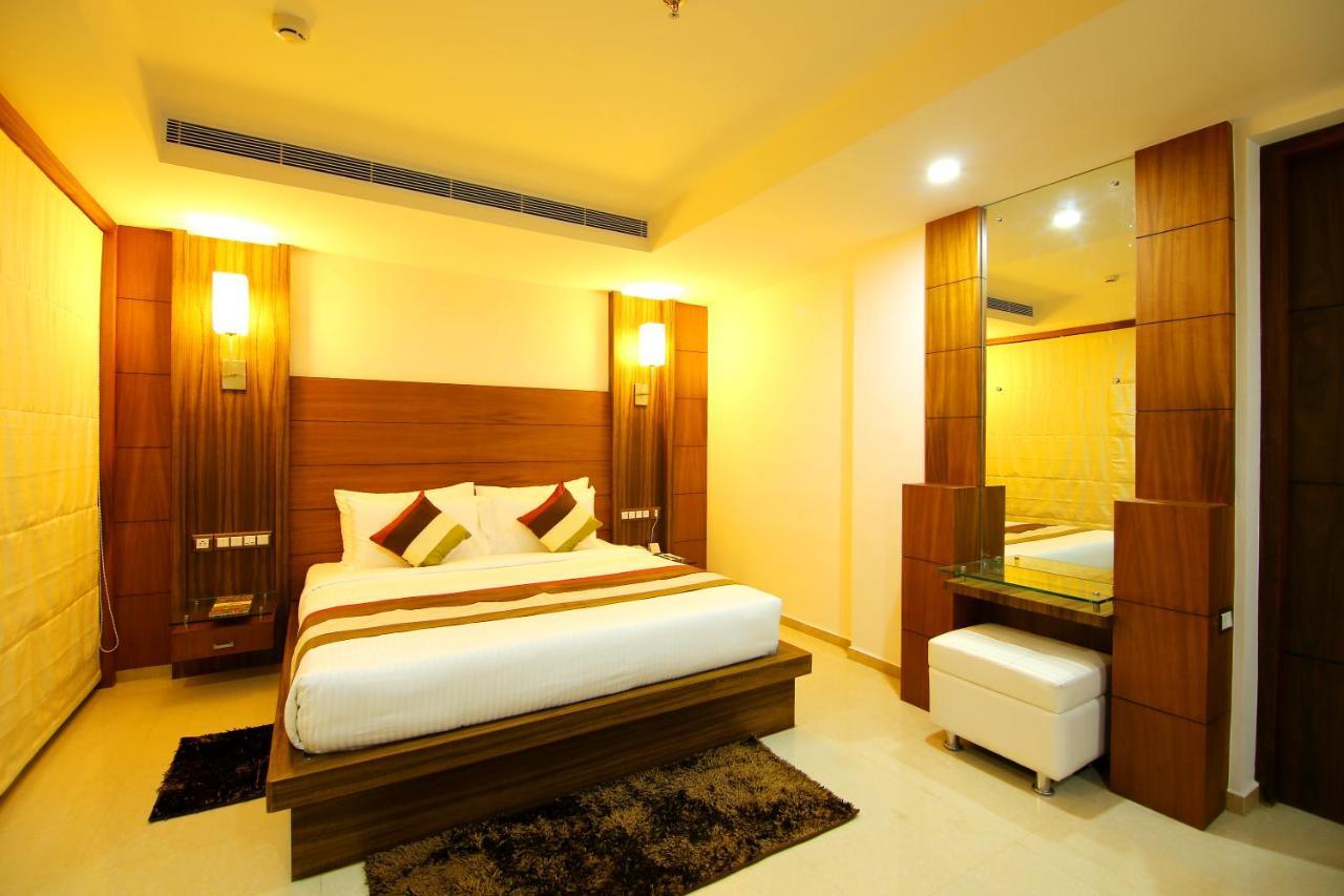 Hotel Hillway Park 科兰 外观 照片