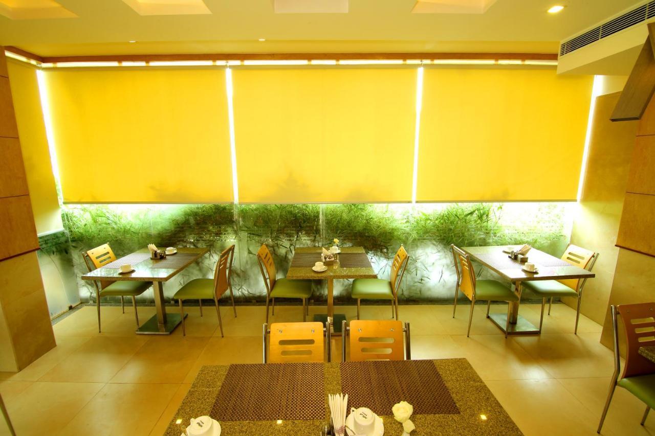 Hotel Hillway Park 科兰 外观 照片