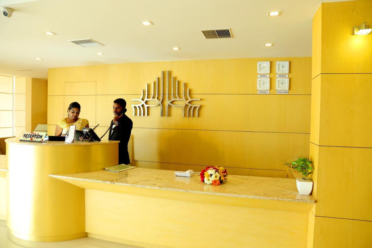 Hotel Hillway Park 科兰 外观 照片