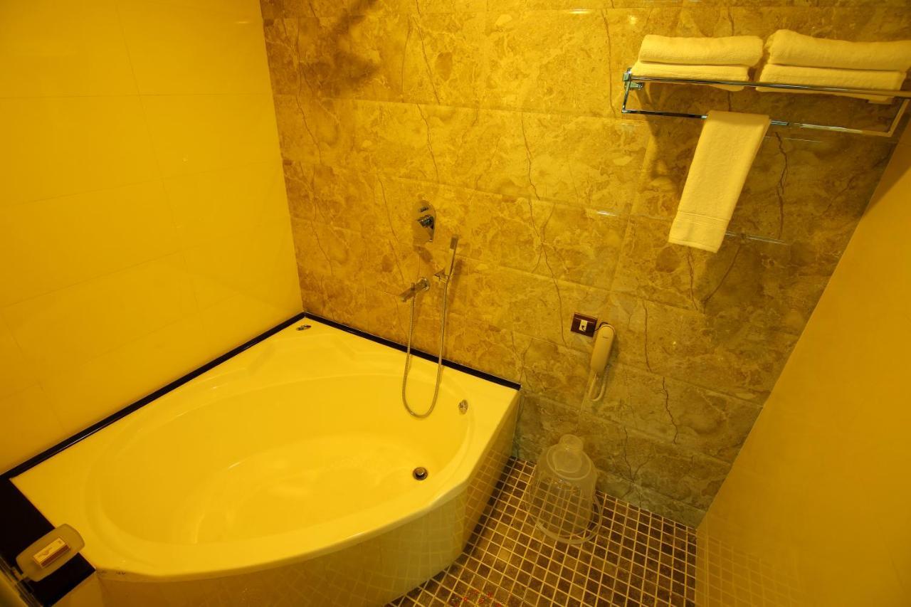 Hotel Hillway Park 科兰 外观 照片